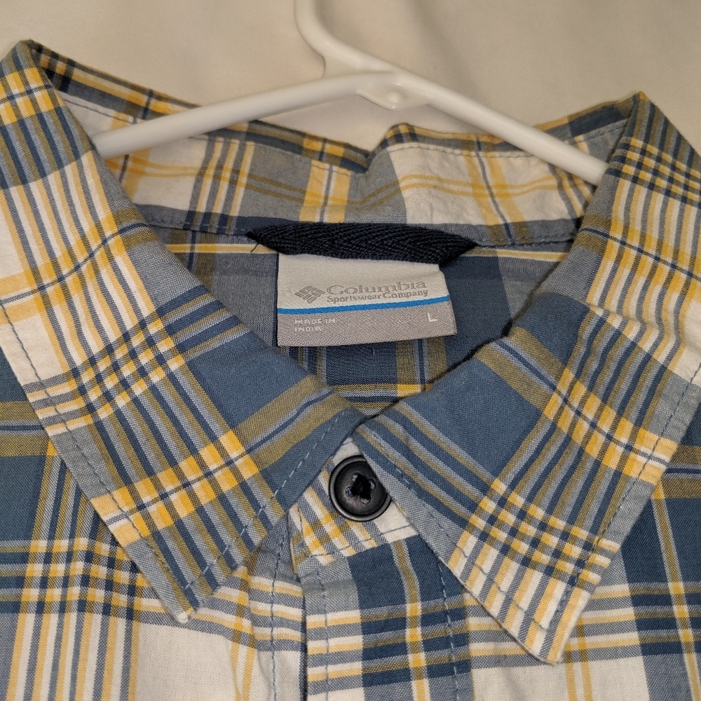 Columbia plaid short sleeve shirt